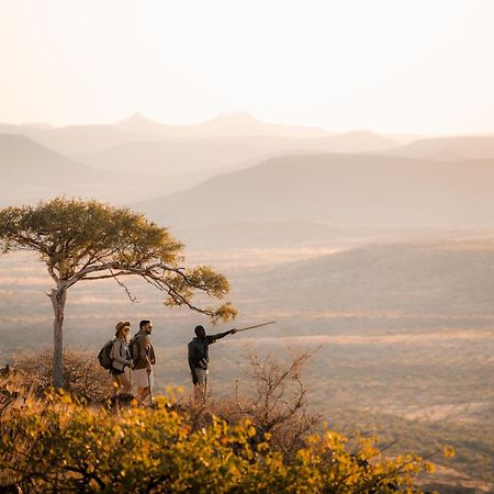 Etendeka Mountain Camp Damaraland Buitenkant foto