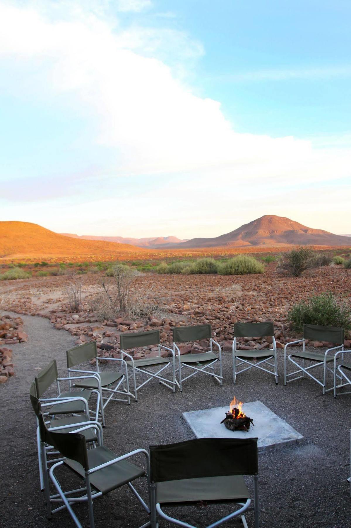 Etendeka Mountain Camp Damaraland Buitenkant foto